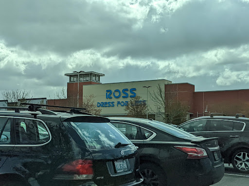 Clothing Store «Ross Dress for Less», reviews and photos, 909 N Landing Way, Renton, WA 98057, USA