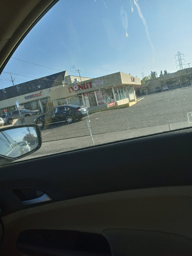 Donut Shop «Donut Star», reviews and photos, 2122 El Camino Ave, Sacramento, CA 95821, USA