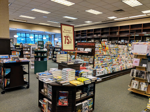 Book Store «Barnes & Noble Booksellers Crabtree Mall», reviews and photos, 4325 Glenwood Ave, Raleigh, NC 27612, USA