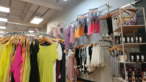 Clothing Store «Envy», reviews and photos, 323 E Walnut St, Springfield, MO 65806, USA