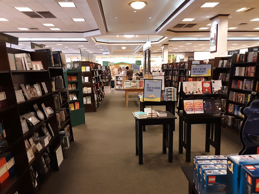 Barnes & Noble