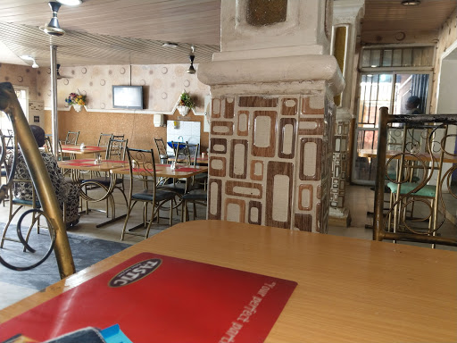 Iya Yusuf Restaurant, Tanke Rd, Ilorin, Kwara, Nigeria, Pub, state Kwara