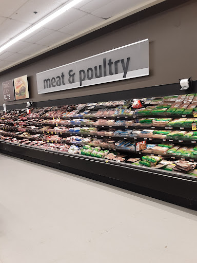 Shopping Mall «Aquidneck Shopping Centre», reviews and photos, 77 E Main Rd, Middletown, RI 02842, USA