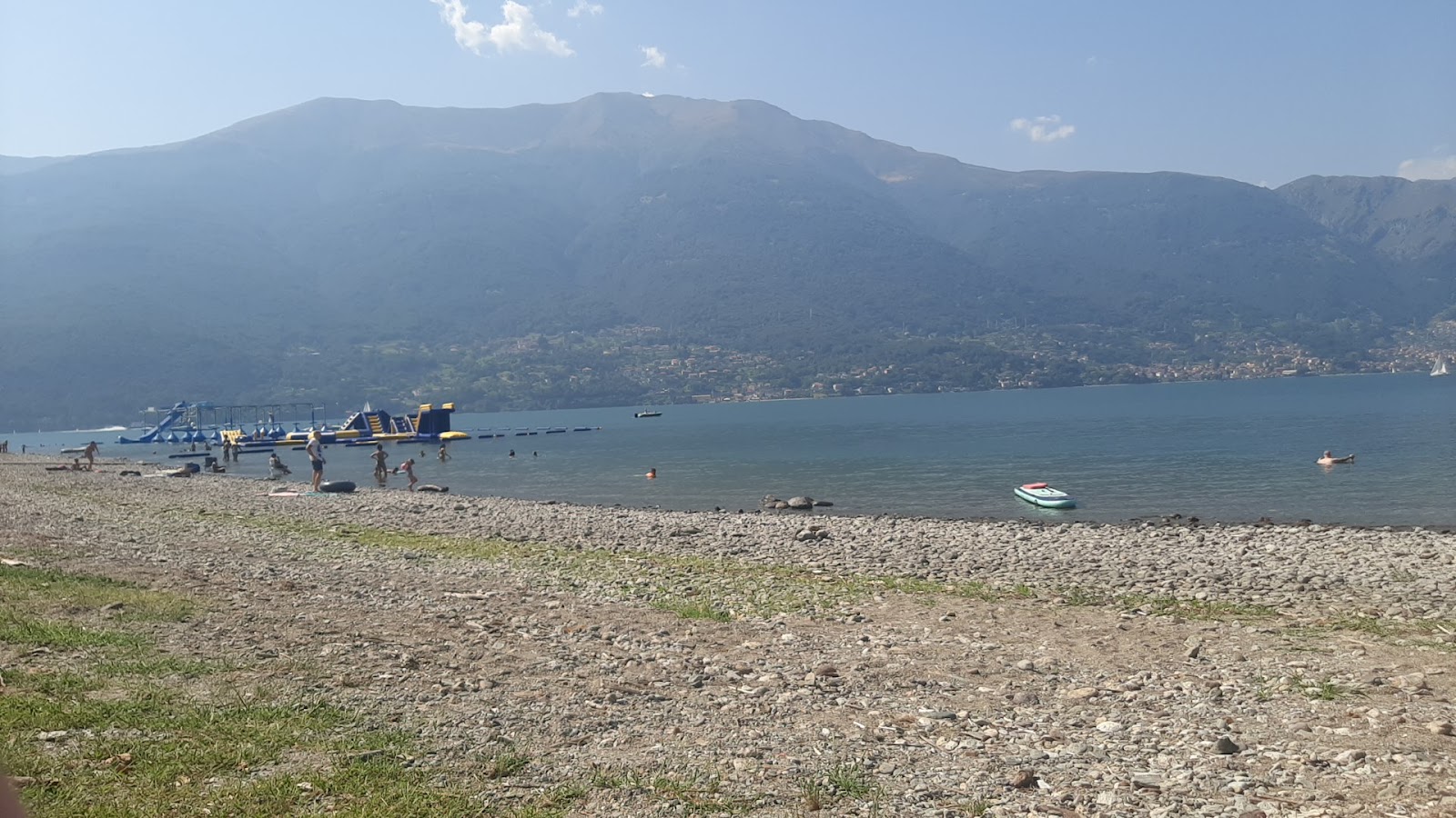 Foto von La Foppa Beach mit sehr sauber Sauberkeitsgrad