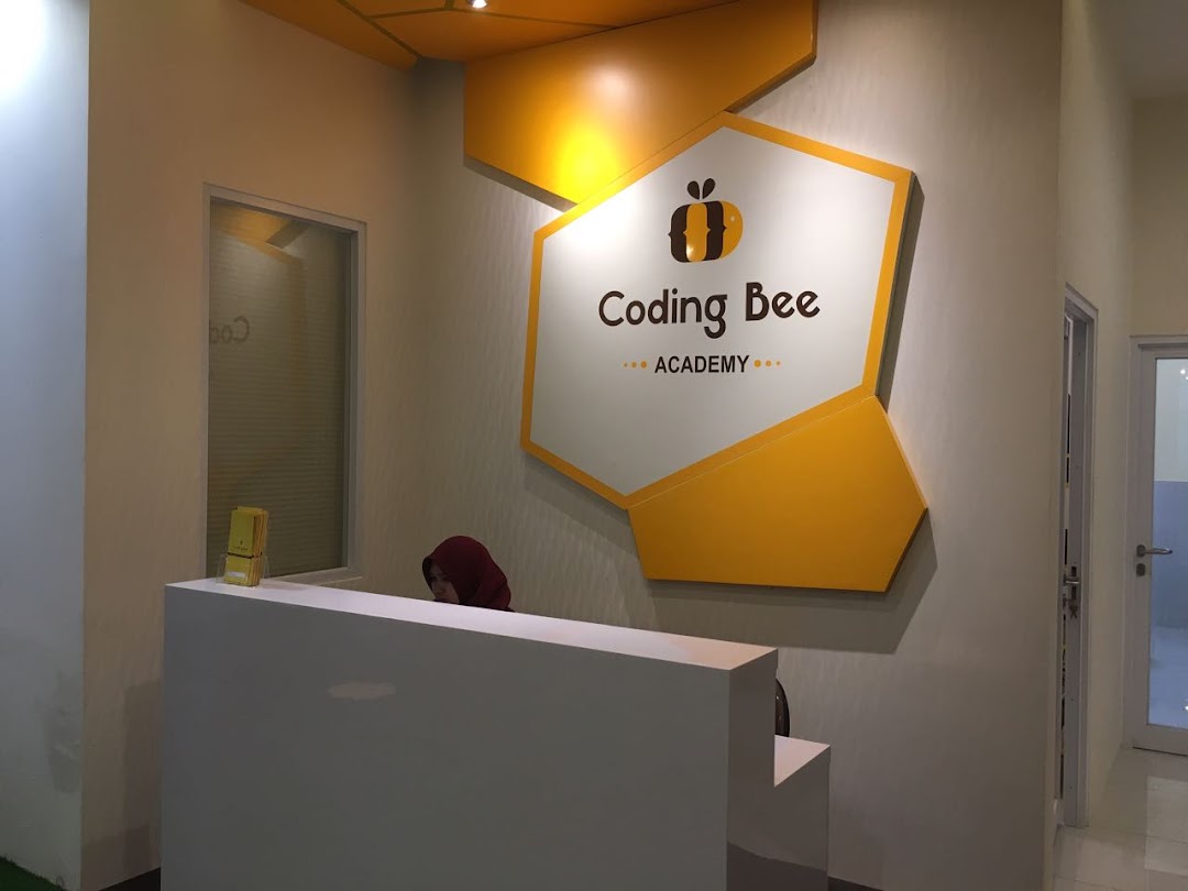 Coding Bee Academy (SDC)