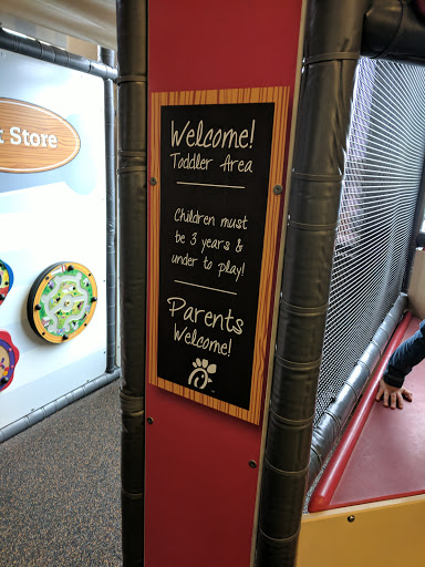 Fast Food Restaurant «Chick-fil-A», reviews and photos, 4925 Outer Loop, Louisville, KY 40219, USA