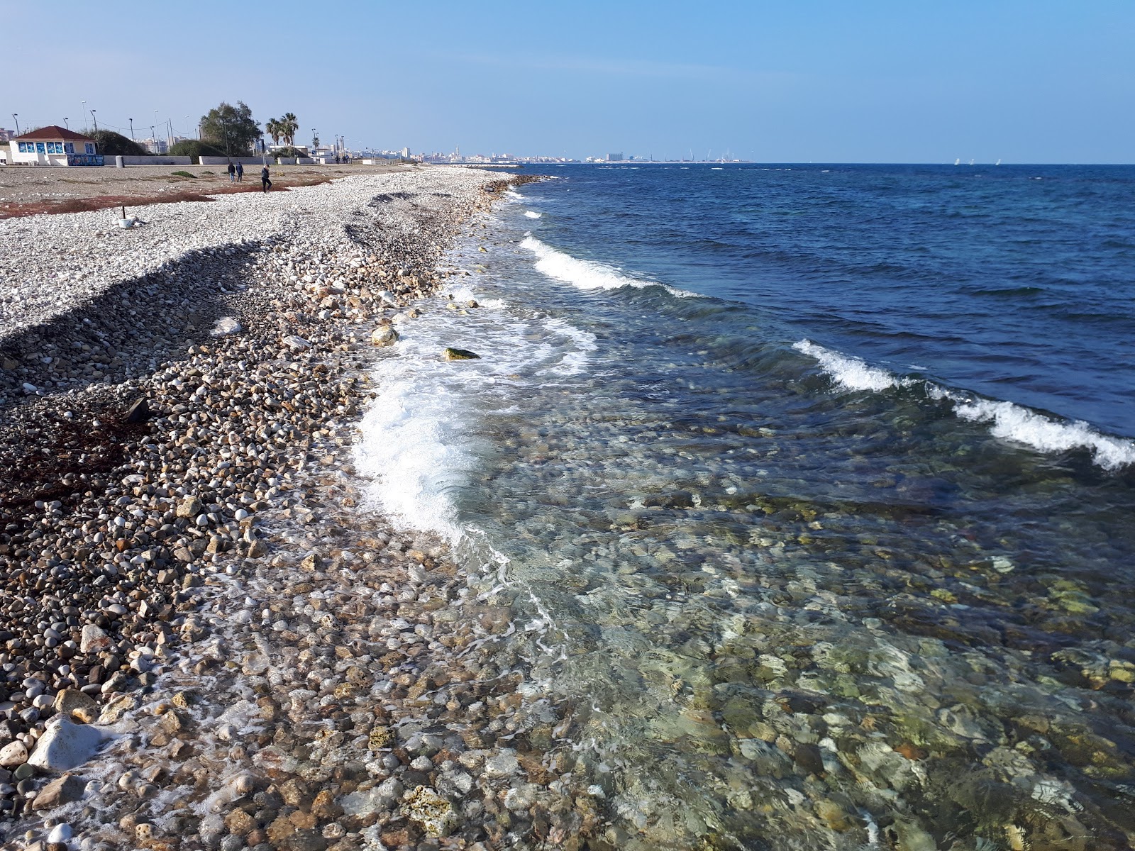 Photo de Spiaggia Torre Quetta avec rivage droit, long