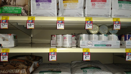 Pet Supply Store «PetSmart», reviews and photos, 145 Witchwood Dr, North Wales, PA 19454, USA