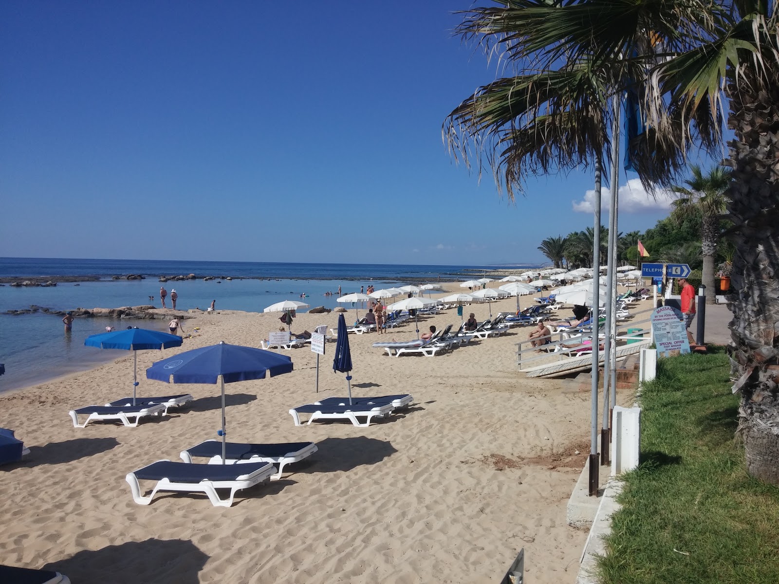 Limnara Plajı'in fotoğrafı kısmen otel alanı