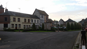 Photo n°11 de Bar - Tabac restauration Du Commerce à Livarot-Pays-d'Auge ()