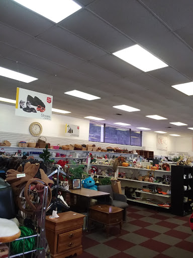 Thrift Store «The Salvation Army Family Store and Donation Center», reviews and photos, 1100 N La Palma Pkwy, Anaheim, CA 92801, USA