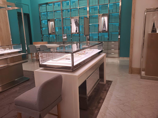 Jewelry Store «Tiffany & Co.», reviews and photos, 4200 Conroy Rd, Orlando, FL 32839, USA
