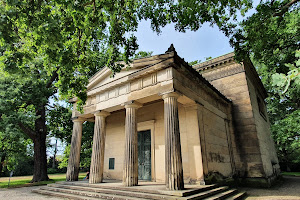 Welf family mausoleum image