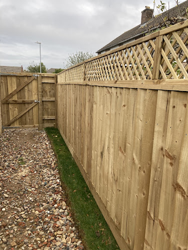 Comments and reviews of Freeth Fencing & Garden Services Ltd