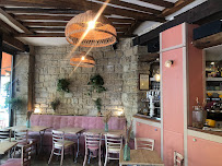 Atmosphère du Restaurant Brasserie Chacha à Paris - n°12