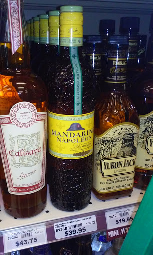 Liquor Store «Woodburn Liquor», reviews and photos, 1519 N Pacific Hwy, Woodburn, OR 97071, USA