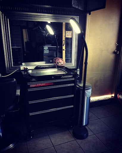 Tattoo Shop «Twilight Tattoo & Body Piercng», reviews and photos, 11826 Long Beach Blvd, Lynwood, CA 90262, USA