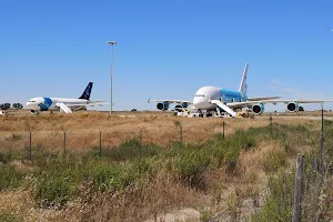 Estacionamento P2 Aeroporto de Beja image