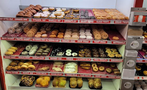 Donut Shop «Dandee Donut Factory», reviews and photos, 1900 E Atlantic Blvd, Pompano Beach, FL 33060, USA