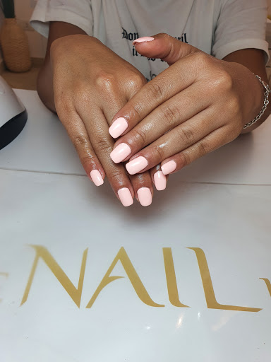 The Nail Hub