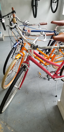 Bicycle Store «DASH Bicycle Shop», reviews and photos, 228 Broadway, Providence, RI 02903, USA