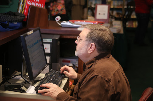 Book Store «Centuries & Sleuths Bookstore», reviews and photos, 7419 Madison St, Forest Park, IL 60130, USA