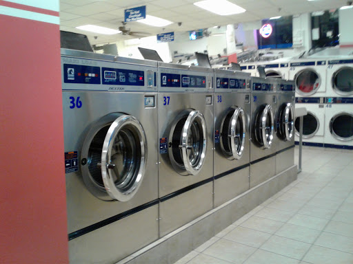 Dry Cleaner «Grand Dry Cleaners Inc», reviews and photos, 6405 Central Ave, Glendale, NY 11385, USA