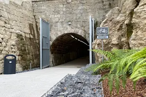 Antiguo túnel de Tetuán image