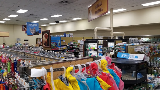 Pet Supply Store «Petco Animal Supplies», reviews and photos, 450 N Rte 17, Paramus, NJ 07652, USA