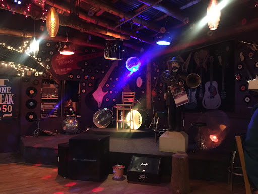 Pizza Restaurant «Outback Pizza Killington», reviews and photos, 2841 Killington Rd, Killington, VT 05751, USA