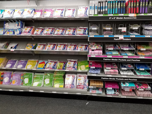 Office Supply Store «Staples», reviews and photos, 4940 O St, Lincoln, NE 68510, USA