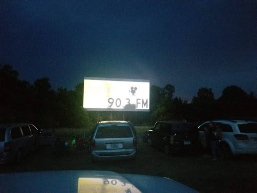 Drive-in Movie Theater «Stone Drive-In Theatre», reviews and photos, 808 Theatre Ln, Mountain View, AR 72560, USA