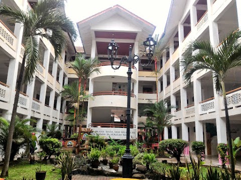 Sekolah Menengah Seksyen 9 Shah Alam : Introducing science learning area :