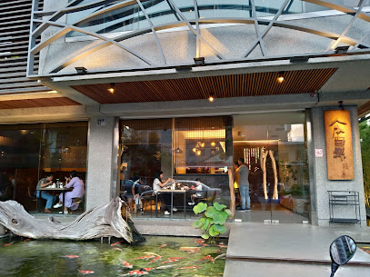 人本自然七彩神仙鱼主题餐厅