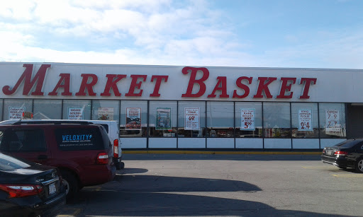 Grocery Store «Market Basket», reviews and photos, 11 Wood St, Lowell, MA 01851, USA