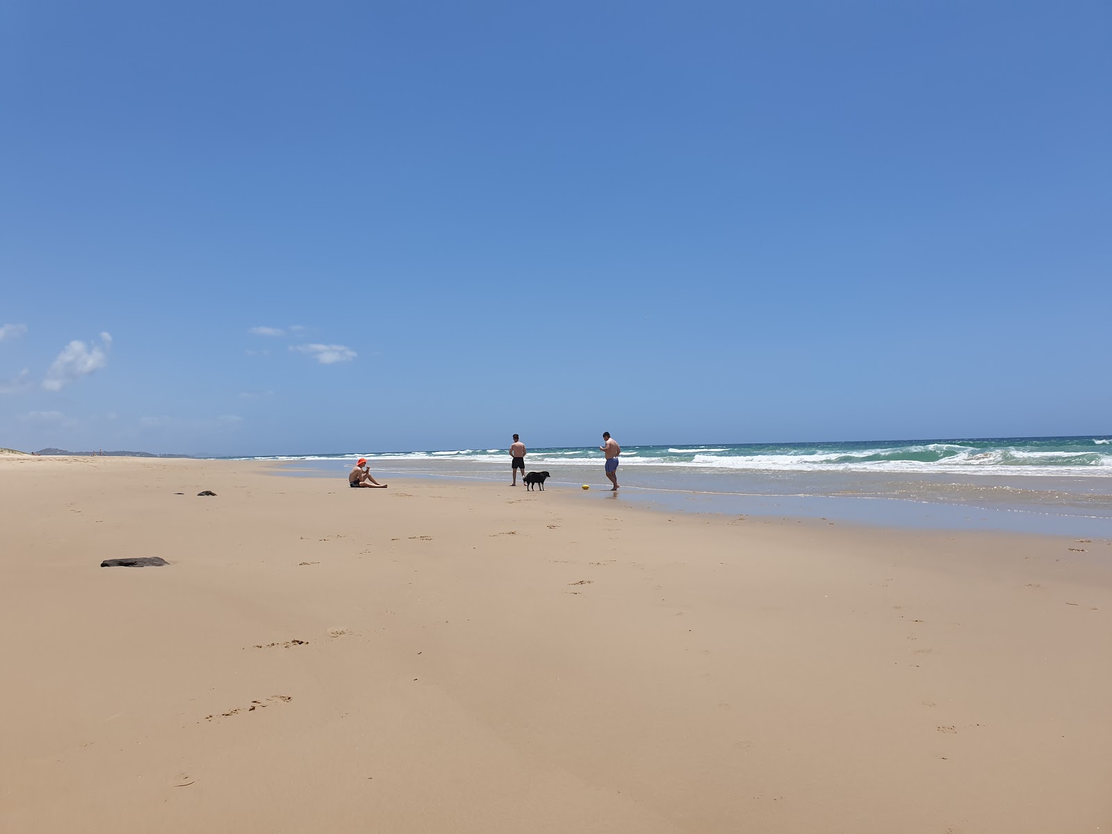 Foto van Mudjimba Beach met turquoise puur water oppervlakte