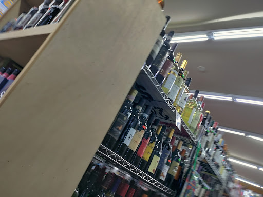 Party Store «Midway Party Store», reviews and photos, 4689 E Grand River Ave, Howell, MI 48843, USA