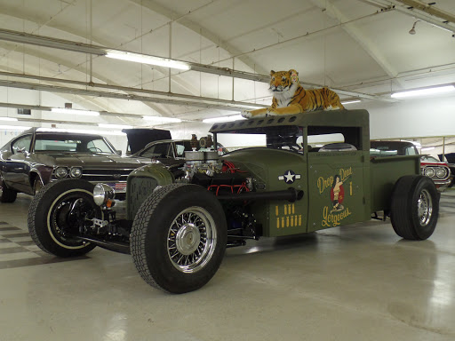 Used Car Dealer «North Shore Classics (Classic Car Dealership)», reviews and photos, 149 N Seymour Ave, Mundelein, IL 60060, USA