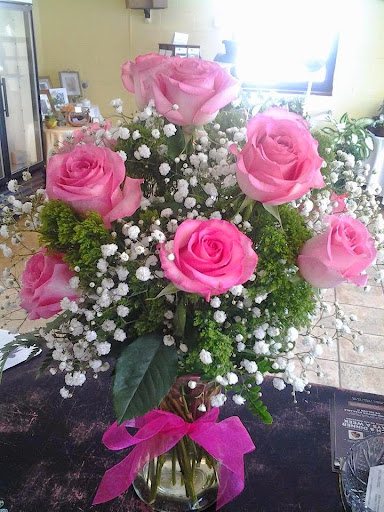 Florist «Forget-Me-Not Florist», reviews and photos, 1083 Park Ave, Cranston, RI 02910, USA