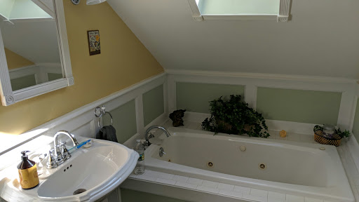 Bed & Breakfast «Ashford Cottage», reviews and photos, 25 Oakland Ave, Warwick, NY 10990, USA