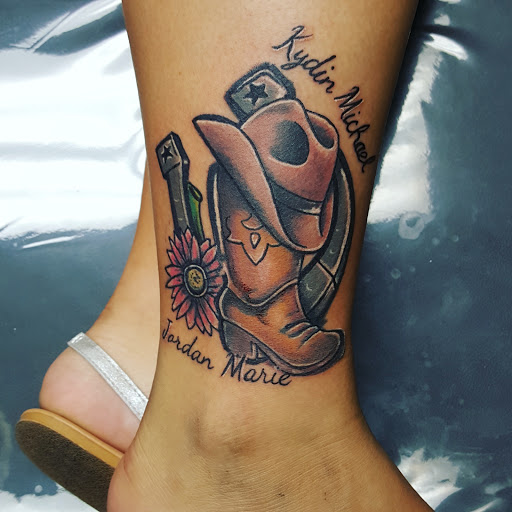 Explore alabama crimson tide tattoo ideas, creative tattoo ideas in Beverly Hills, available at R-N-R Custom Tattoos