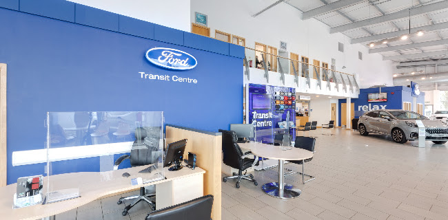 Reviews of Vospers Van Centre Truro in Truro - Car dealer