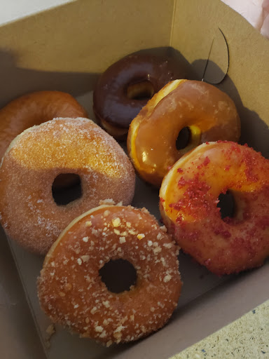 Donut Shop «Rainbow donuts», reviews and photos, 2855 W Cactus Rd #4, Phoenix, AZ 85029, USA