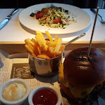 Photo n°4 de l'avis de Sebastian.n fait le 18/10/2019 à 10:13 sur le  Wannseeterrassen Berlin à Berlin