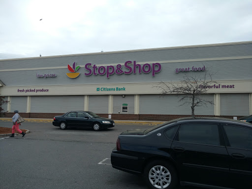 Grocery Store «Stop & Shop», reviews and photos, 35 Washington St, Lynn, MA 01904, USA