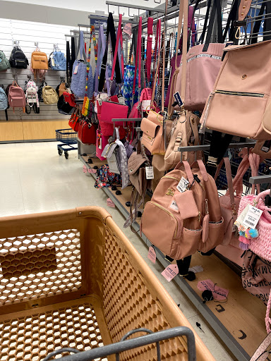 Department Store «HomeGoods», reviews and photos, 1644 Merrick Rd, Merrick, NY 11566, USA