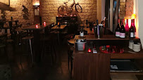 Atmosphère du Restaurant BELLECHASSE CAFE à Saint-Maur-des-Fossés - n°6