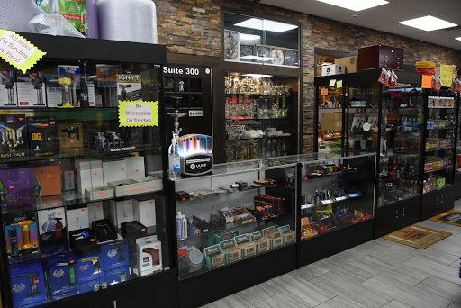 Tobacco Shop «Tundra Smoke Shop», reviews and photos, 2719 S Oneida St, Green Bay, WI 54304, USA