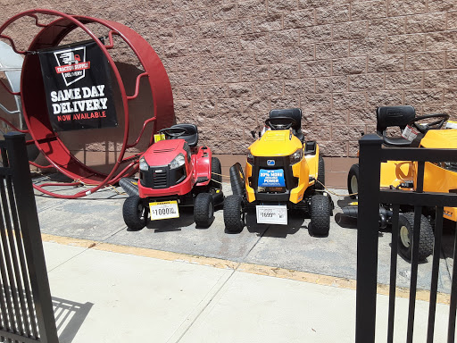 Home Improvement Store «Tractor Supply Co.», reviews and photos, 2300 N Woodland Blvd, DeLand, FL 32720, USA