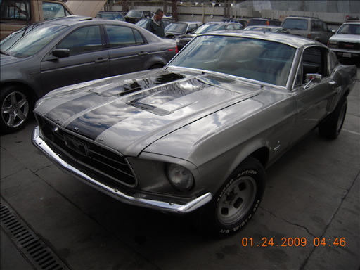 Auto Body Shop «West Coast Body & Paint», reviews and photos, 15201 Oxnard St # H, Van Nuys, CA 91411, USA